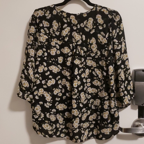 Floral top - Picture 3 of 3